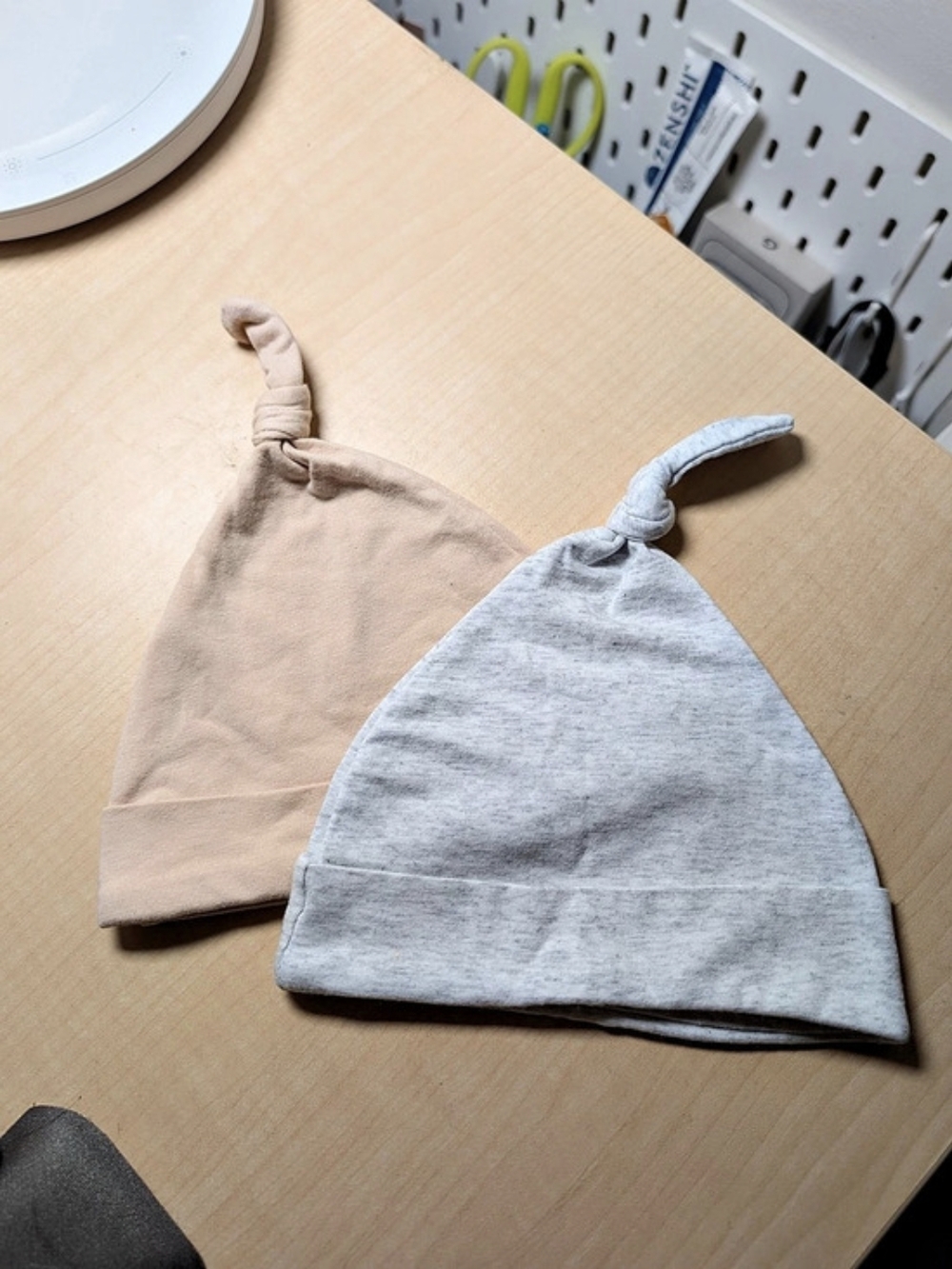 NWOT Two-Pack Knotted Baby Hats in Gray & Tan
